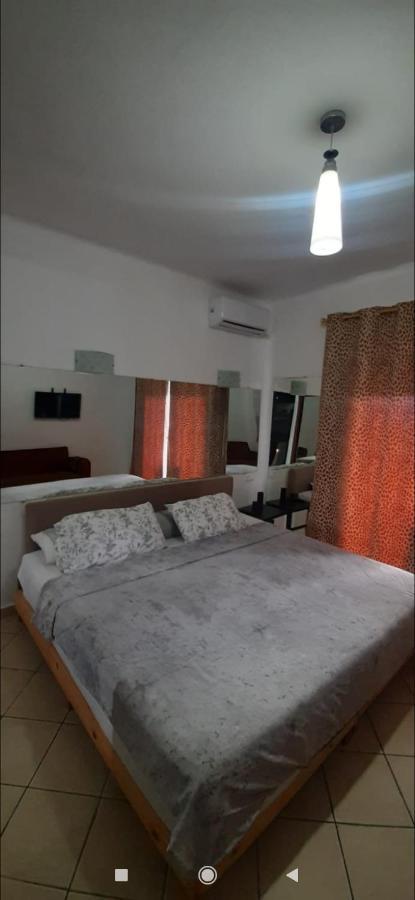 Studio Avec Piscine De Luxe Cabo Negro Luaran gambar